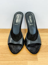 Load image into Gallery viewer, Vintage Leather Mule Metallic Heels
