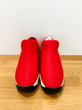 Load image into Gallery viewer, Low Top Slip on Sneaker (with dust bag)
