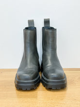 Load image into Gallery viewer, CPH194 Vintage Vitello Chelsea Boots (orig. $260)
