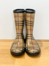 Load image into Gallery viewer, Plaid Rainboots
