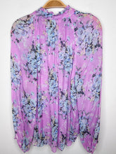 Load image into Gallery viewer, Floral Mock Neck Long Sleeve Blouse
