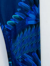 Load image into Gallery viewer, Feather Print Leggings
