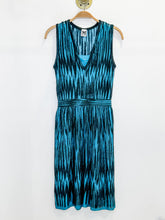 Load image into Gallery viewer, Zig Zag Print Sleeveless Knit Dress
