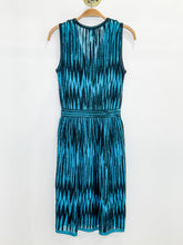 Load image into Gallery viewer, Zig Zag Print Sleeveless Knit Dress
