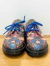 Load image into Gallery viewer, 1461 Floral Three-Eye Shoes
