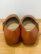 Load image into Gallery viewer, Lana Flat (orig. $495)
