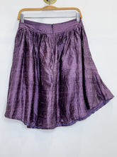 Load image into Gallery viewer, Raw Silk Knee Length Skirt

