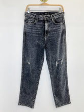 Load image into Gallery viewer, High Waist Distressed Cropped Straight
