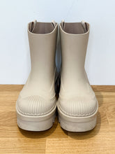 Load image into Gallery viewer, Rubber Rain Boots
