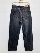 Load image into Gallery viewer, Pacifica High Rise Slim Straight Leg
