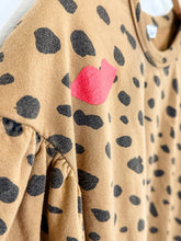 Load image into Gallery viewer, Leopard + Kiss Print Puff Sleeve Sweatshirt

