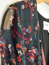 Load image into Gallery viewer, Floral Half Sleeve Peasant Blouse
