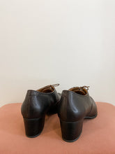 Load image into Gallery viewer, Lancaster Oxford Pumps (NWT, orig. $160)
