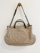 Load image into Gallery viewer, CC Leather Country Chic Shoulder Bag
